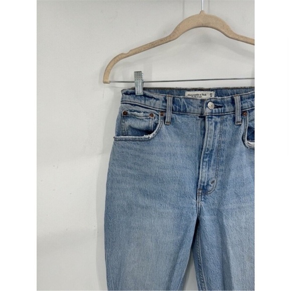 Abercrombie & Fitch The 90s Straight Ultra High
Rise Distressed Women 27 Jeans - Picture 4 of 7